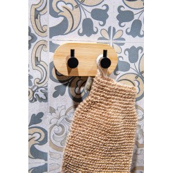 Věšák na stěnu na nalepení 3M, kov (černá barva), bambus